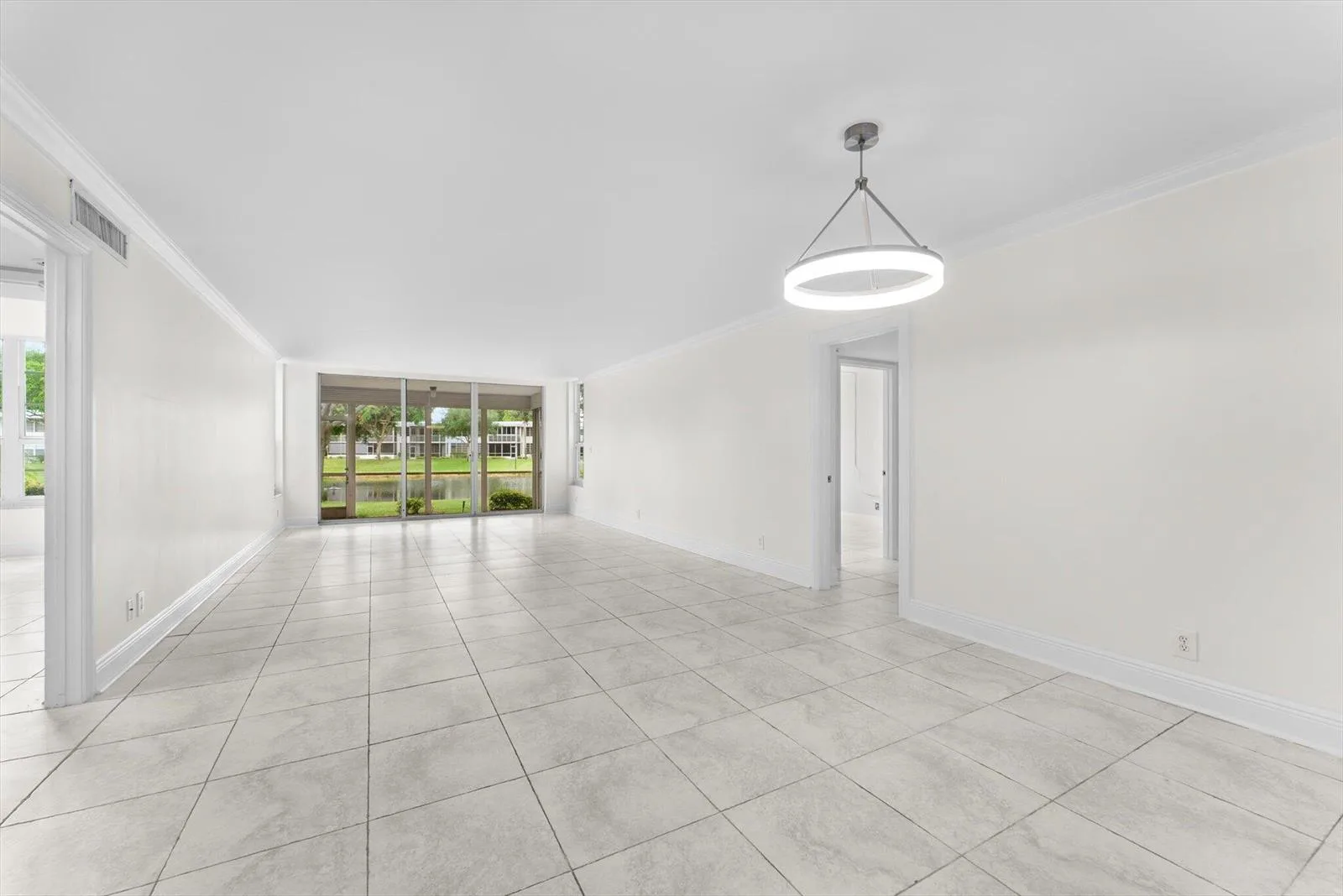 4240 OAKS Terrace # 103, Pompano Beach, FL 33069 photo 11