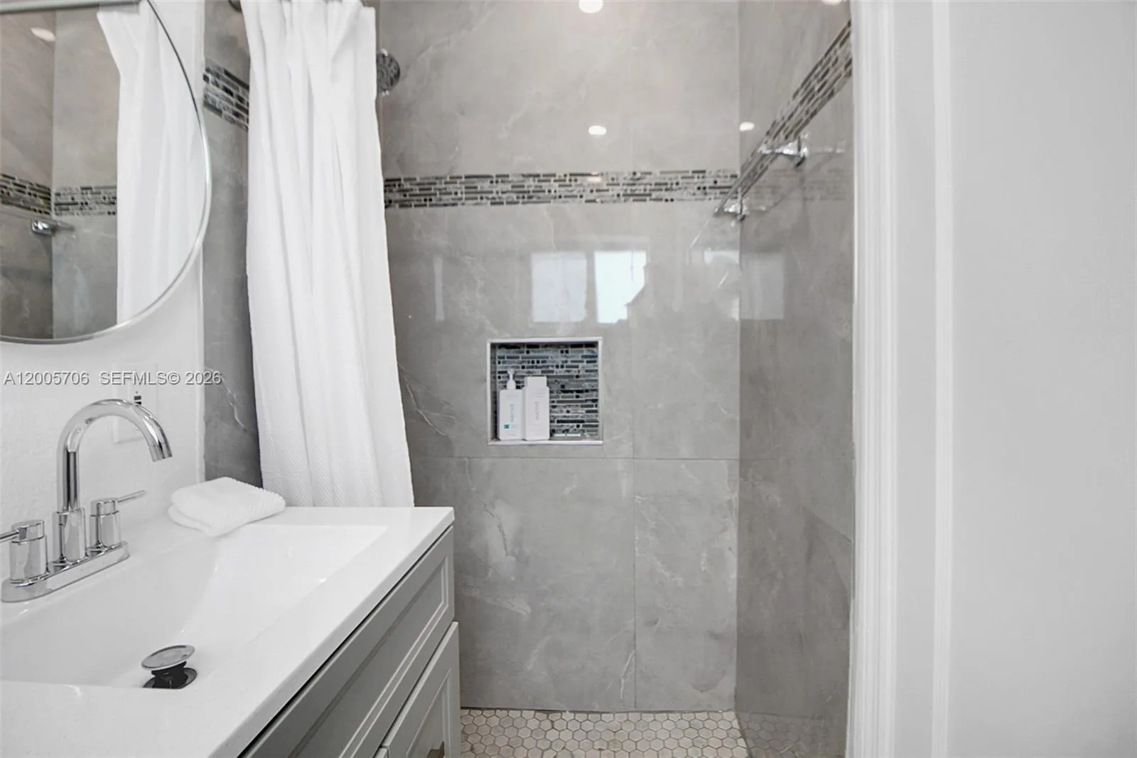 231 NE 43rd St, Miami, FL 33137 photo 12