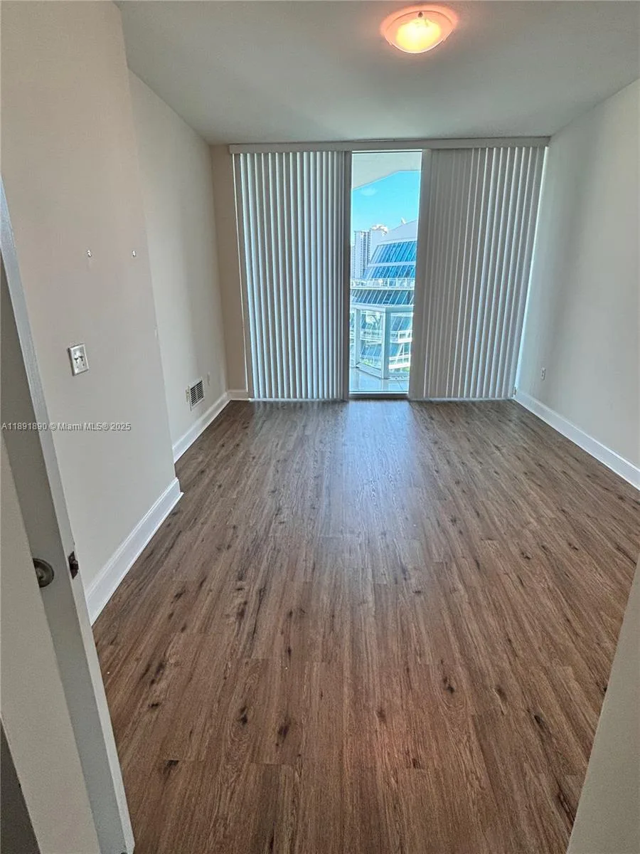 3131 NE 188th St # 1-809, Aventura, FL 33180 photo 11