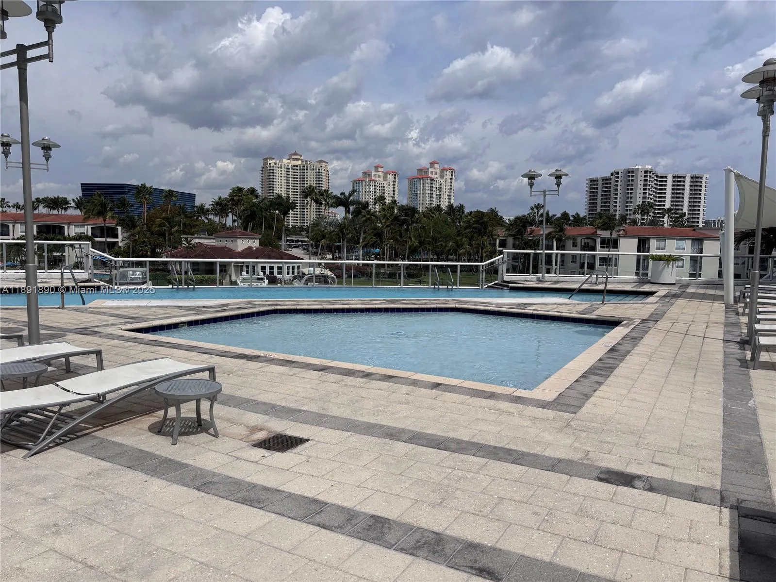 3131 NE 188th St # 1-809, Aventura, FL 33180 photo 3