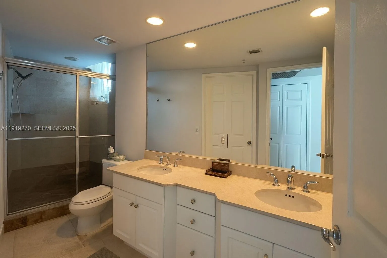 3370 Hidden Bay Dr # 511, Aventura, FL 33180 photo 11
