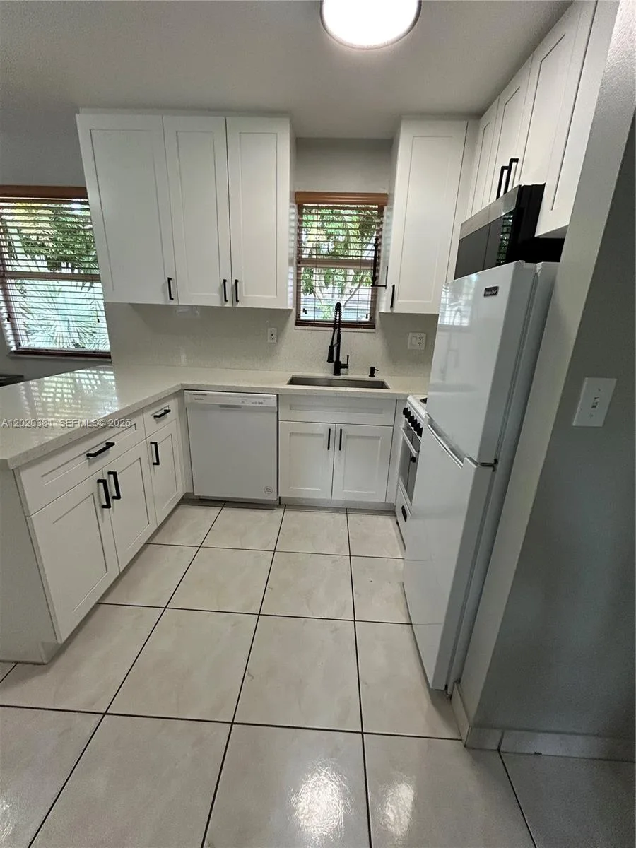 16940 SW 94th Ave # 0, Palmetto Bay, FL 33157 photo 6