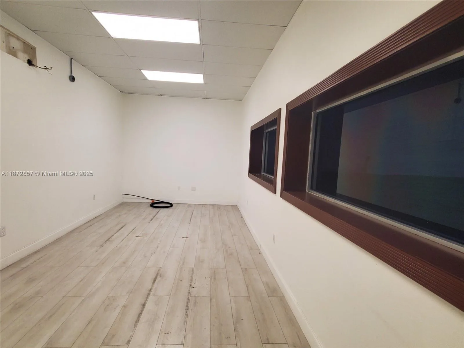 1395 NW 22nd St, Miami, FL 33142 photo 10