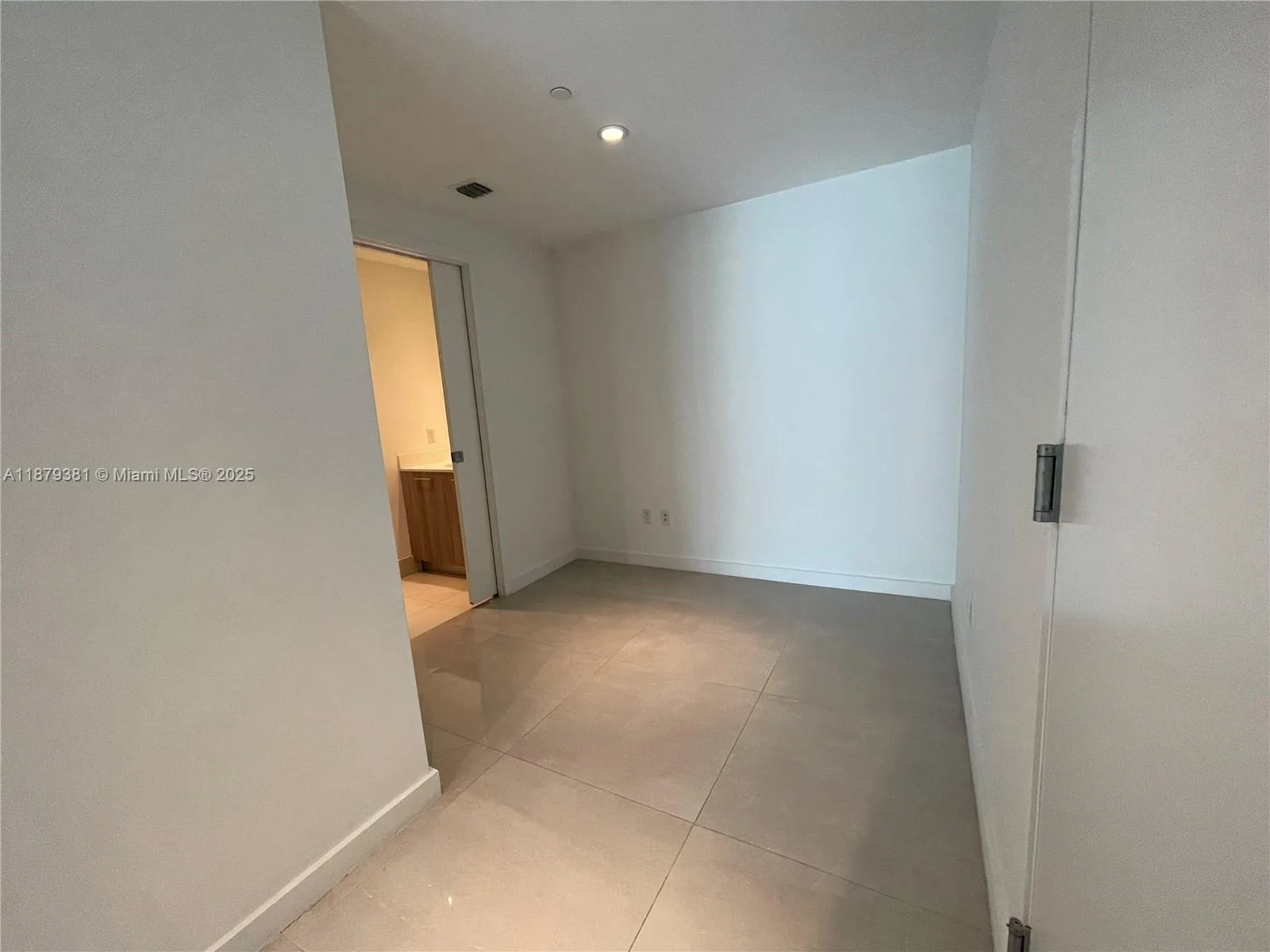 501 NE 31st St # 907, Miami, FL 33137 photo 10