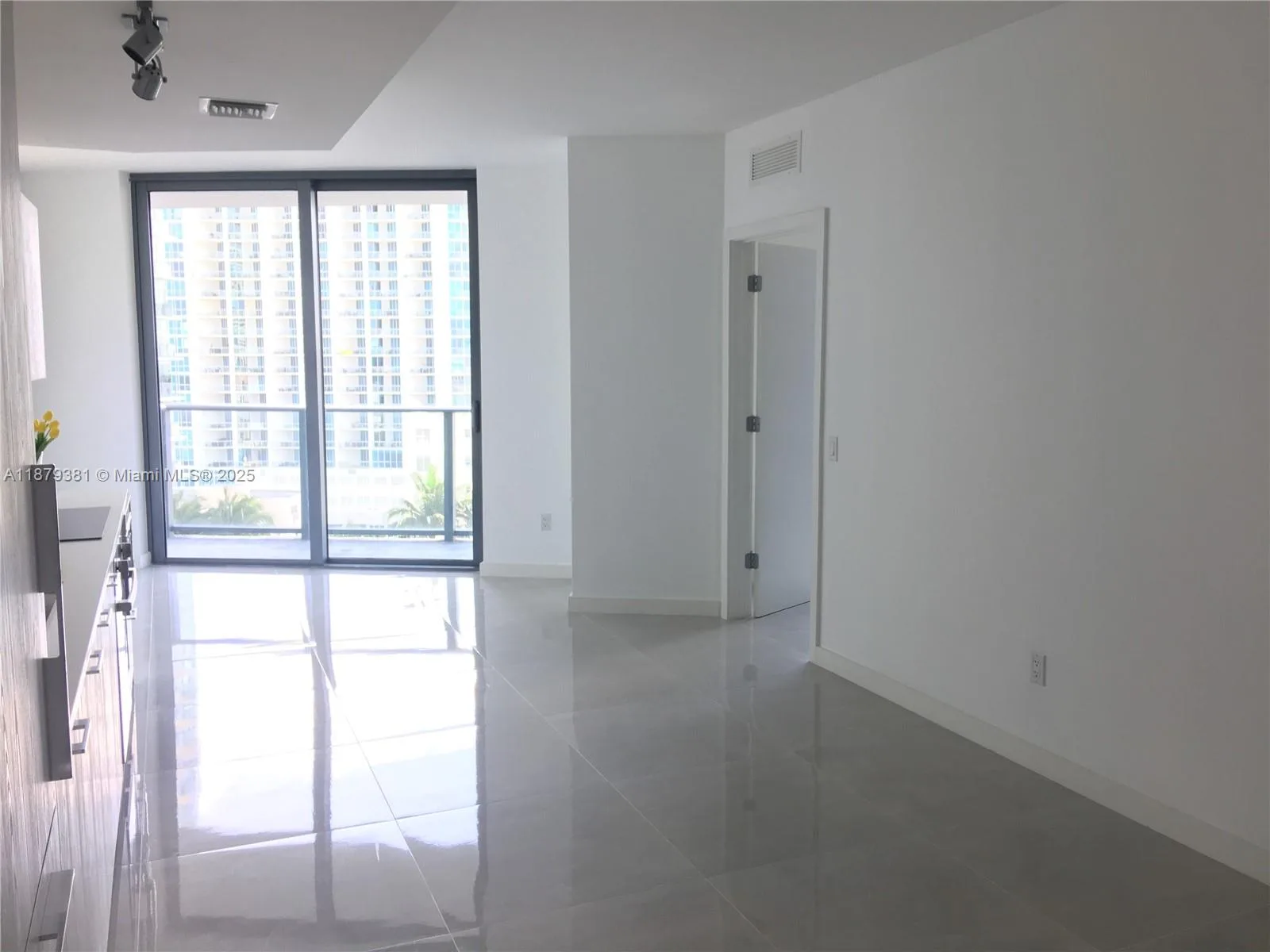 501 NE 31st St # 907, Miami, FL 33137 photo 5