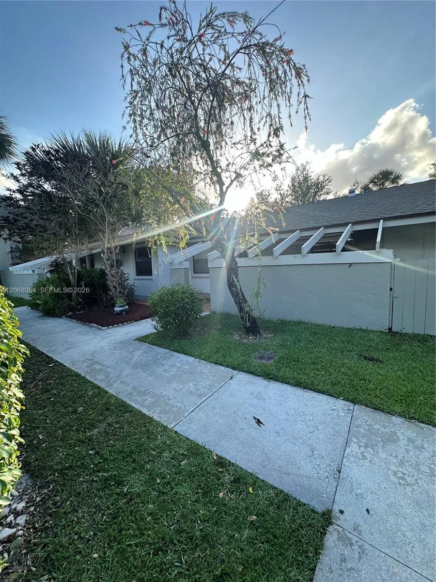 2902 SW 21st Ter # 301C, Delray Beach, FL 33445 photo 3