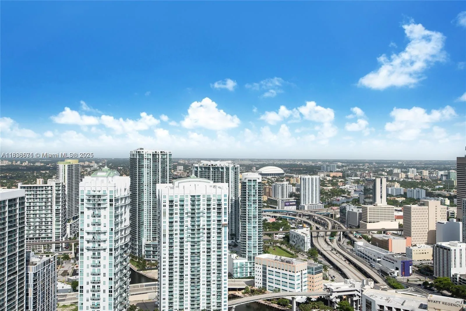465 Brickell Ave # 4904, Miami, FL 33131 photo 11