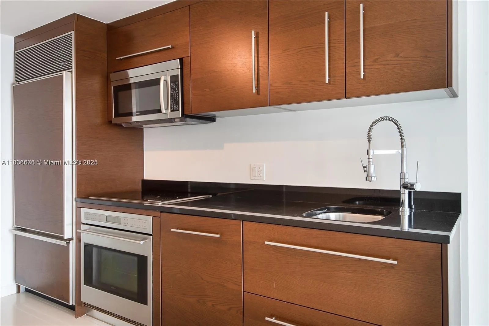 465 Brickell Ave # 4904, Miami, FL 33131 photo 3