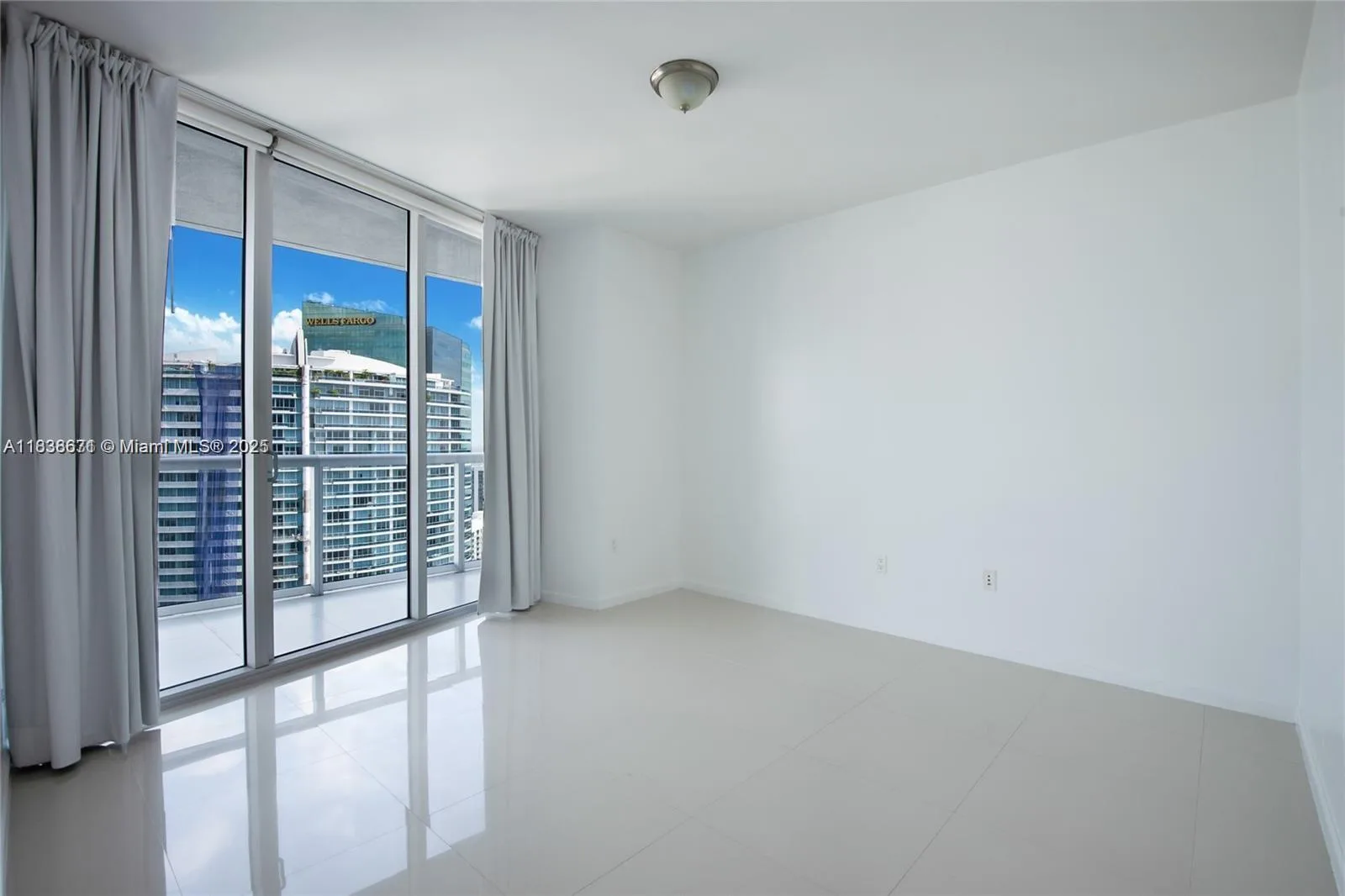 465 Brickell Ave # 4904, Miami, FL 33131 photo 6
