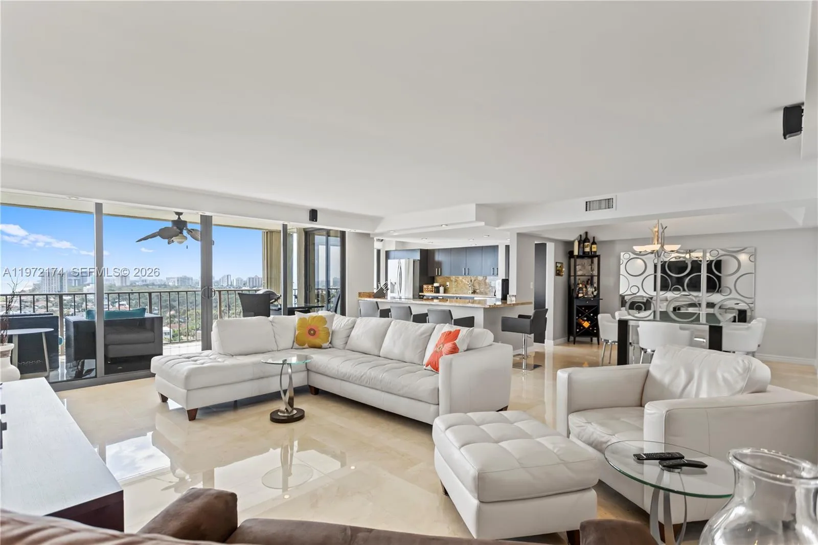 Shore Club Towers – photo 7