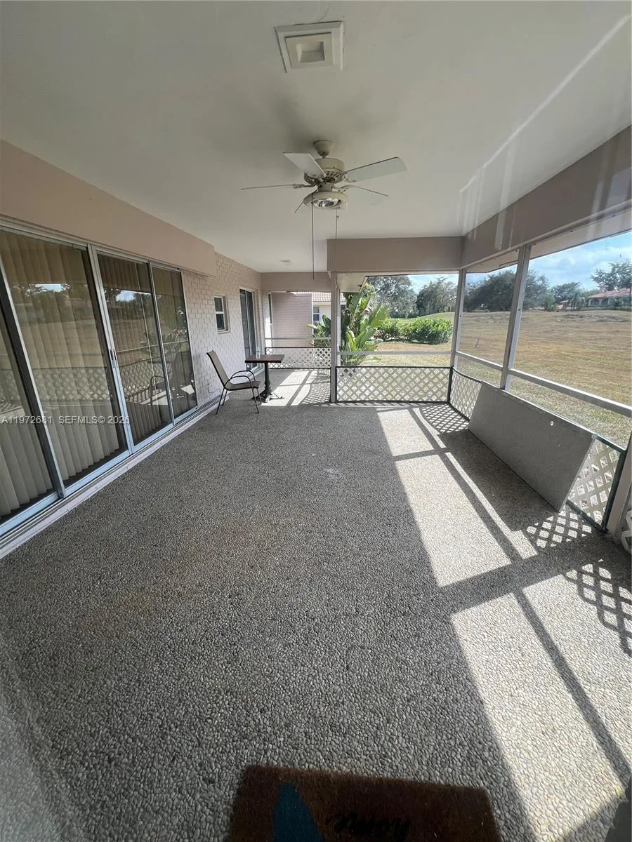 5724 S Bayberry Ln, Tamarac, FL 33319 photo 5