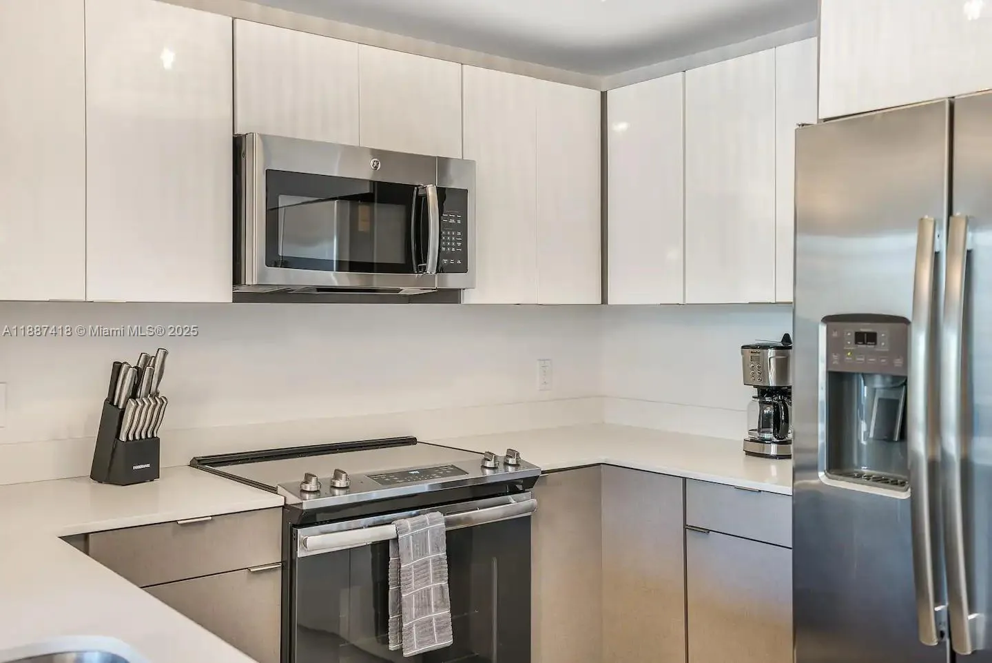 321 NE 26th St # 501, Miami, FL 33137 photo 10