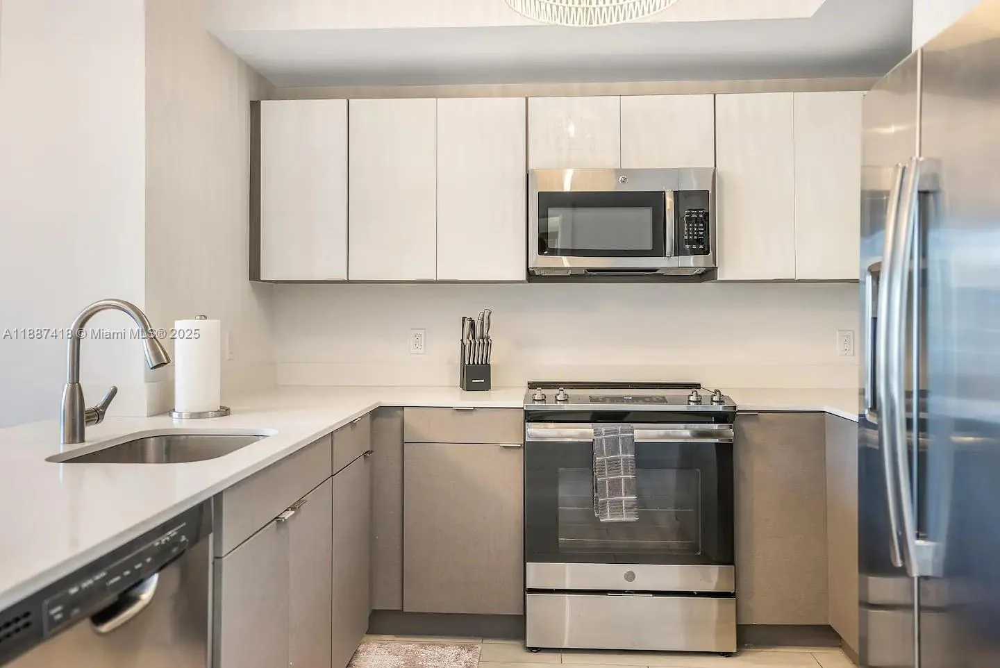 321 NE 26th St # 501, Miami, FL 33137 photo 9