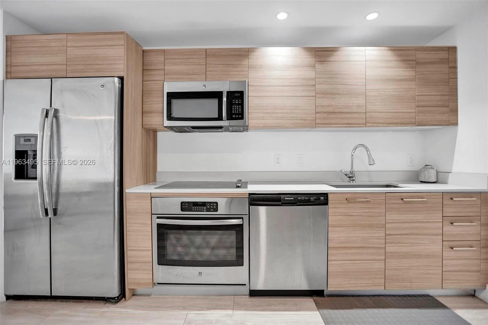 121 NE 34th St # 1814, Miami, FL 33137 photo 8