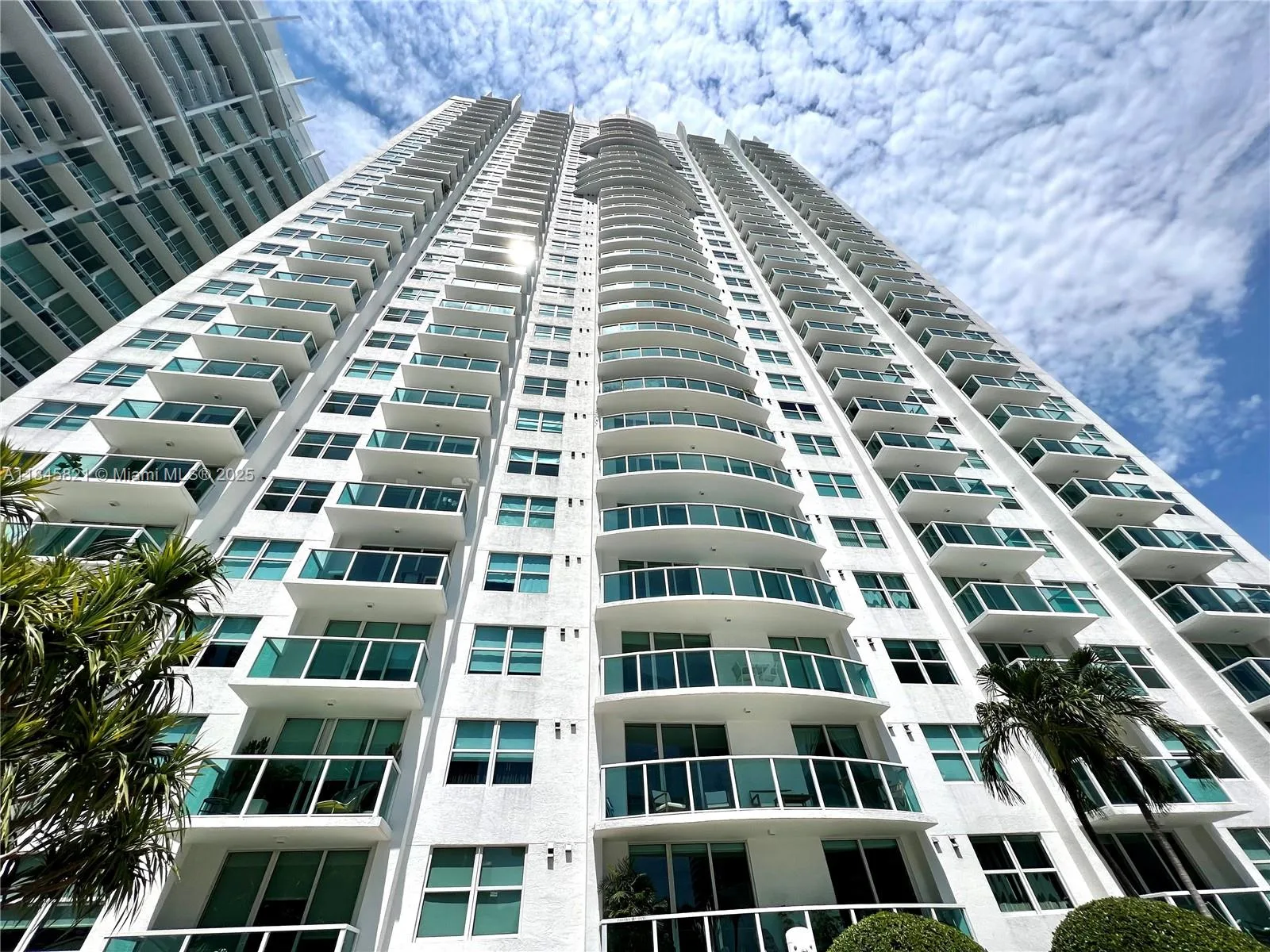 31 SE 5th St # 1509, Miami, FL 33131 photo 3