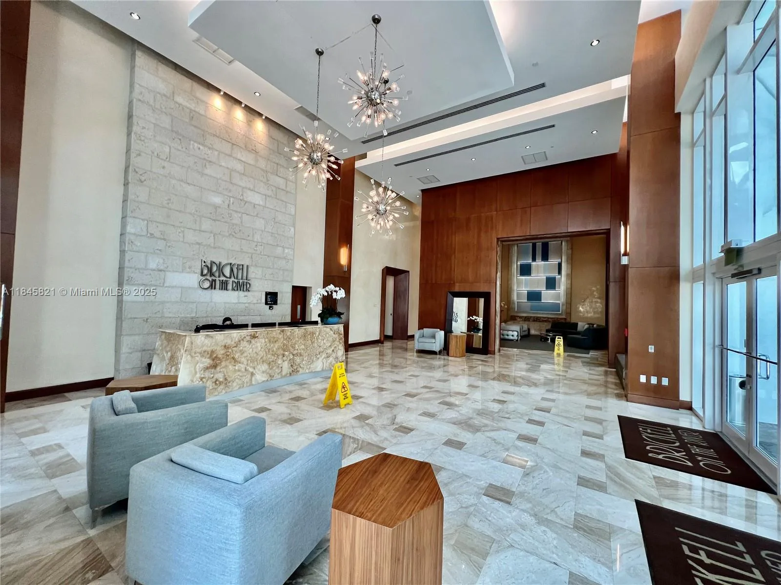 31 SE 5th St # 1509, Miami, FL 33131 photo 5