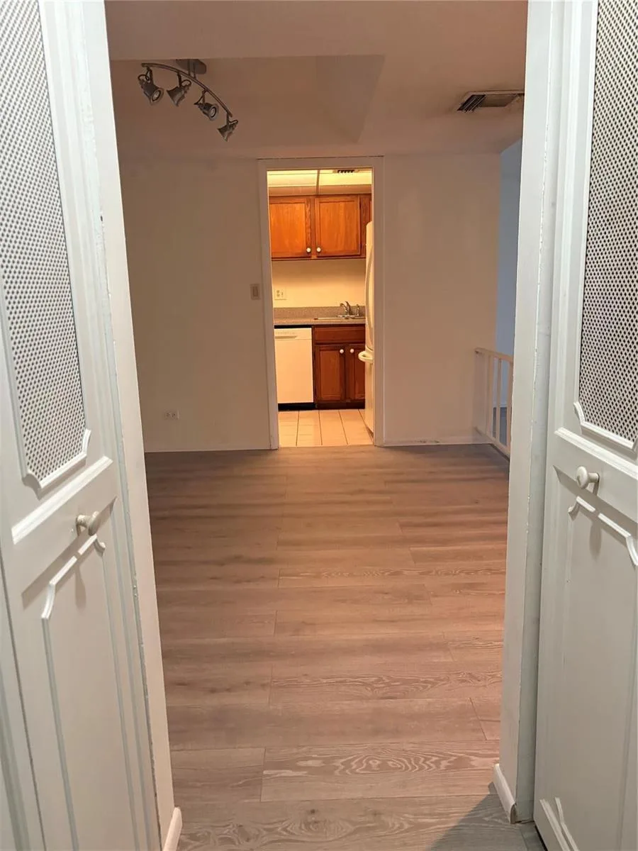 3710 INVERRARY Drive # 1Y, Lauderhill, FL 33319 photo 7