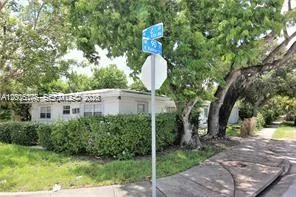 190 NE 90th St # #1, El Portal, FL 33138