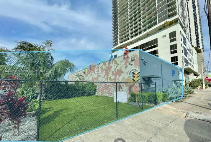 1542 NE 1st AVE, Miami, FL 33132 photo 6