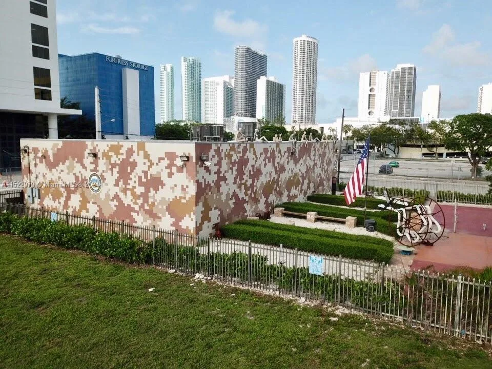 1542 NE 1st AVE, Miami, FL 33132 photo 8