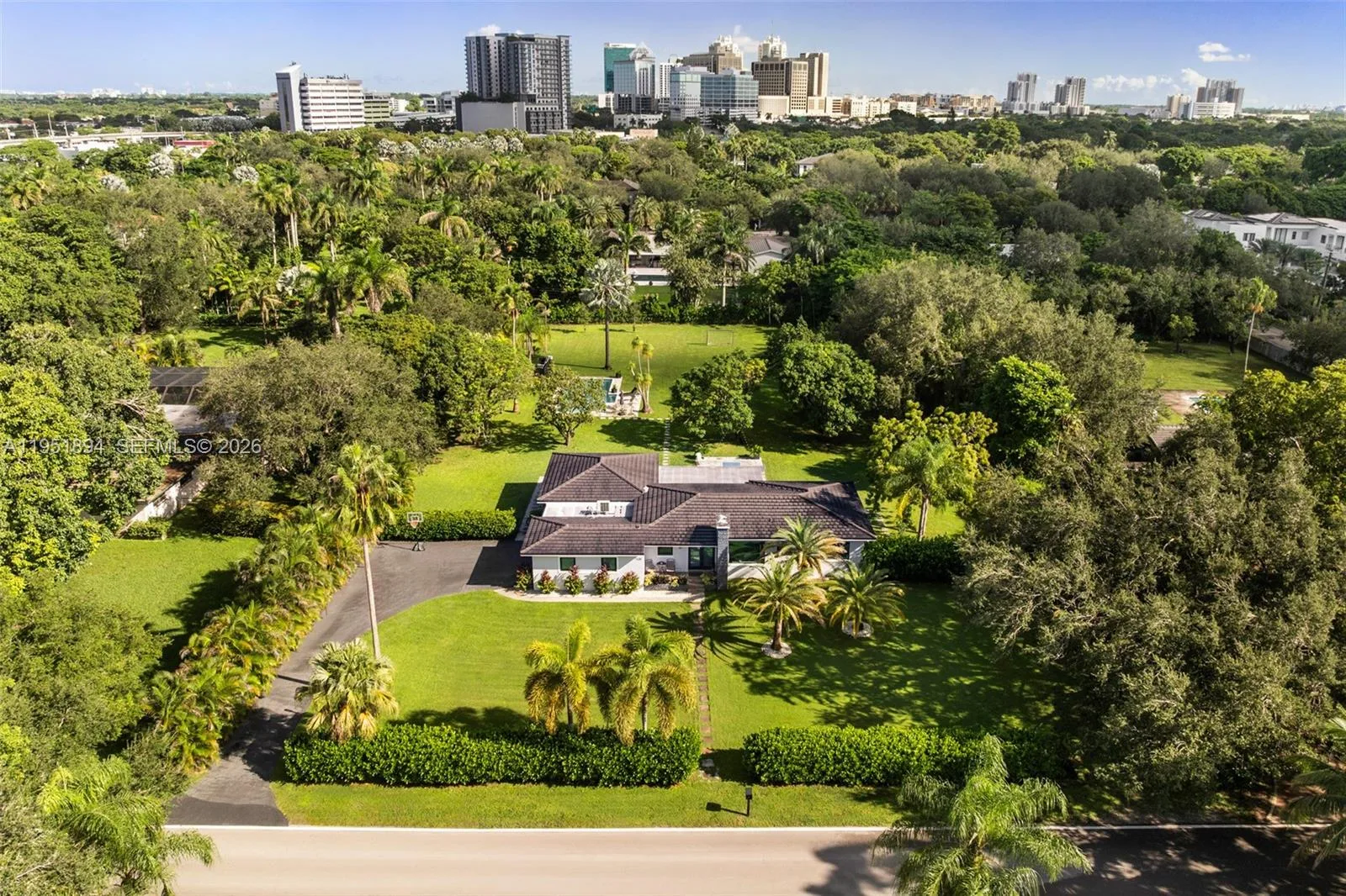 07325 SW 102nd St, Pinecrest, FL 33156