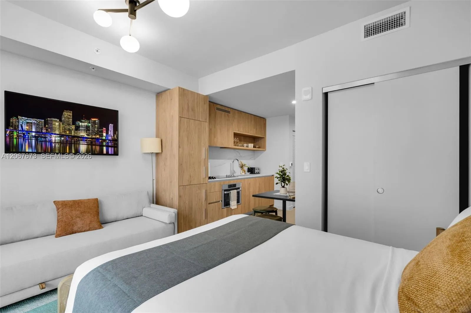 11 NE 6th St # 2808, Miami, FL 33132 photo 12