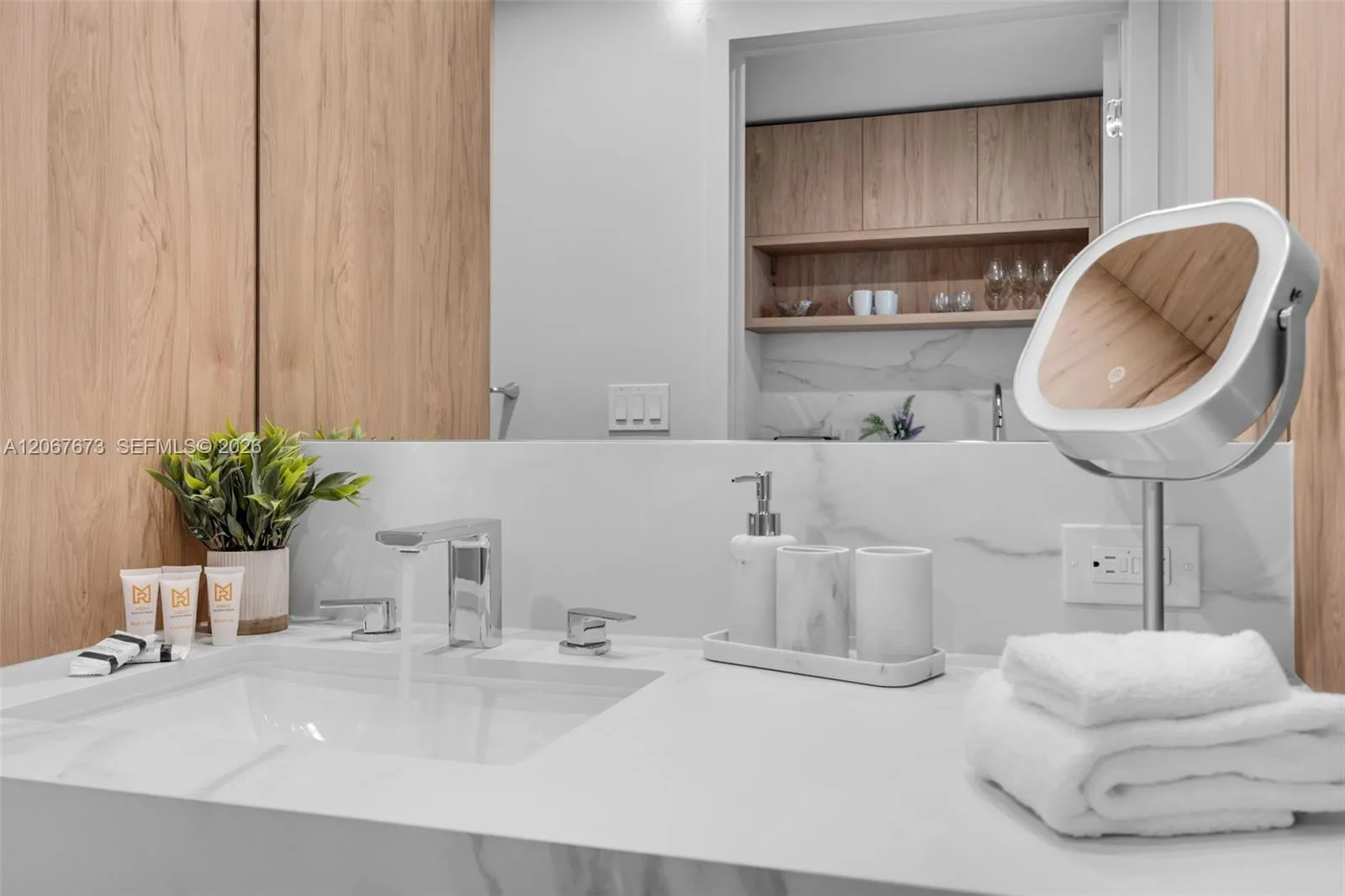 11 NE 6th St # 2808, Miami, FL 33132 photo 7