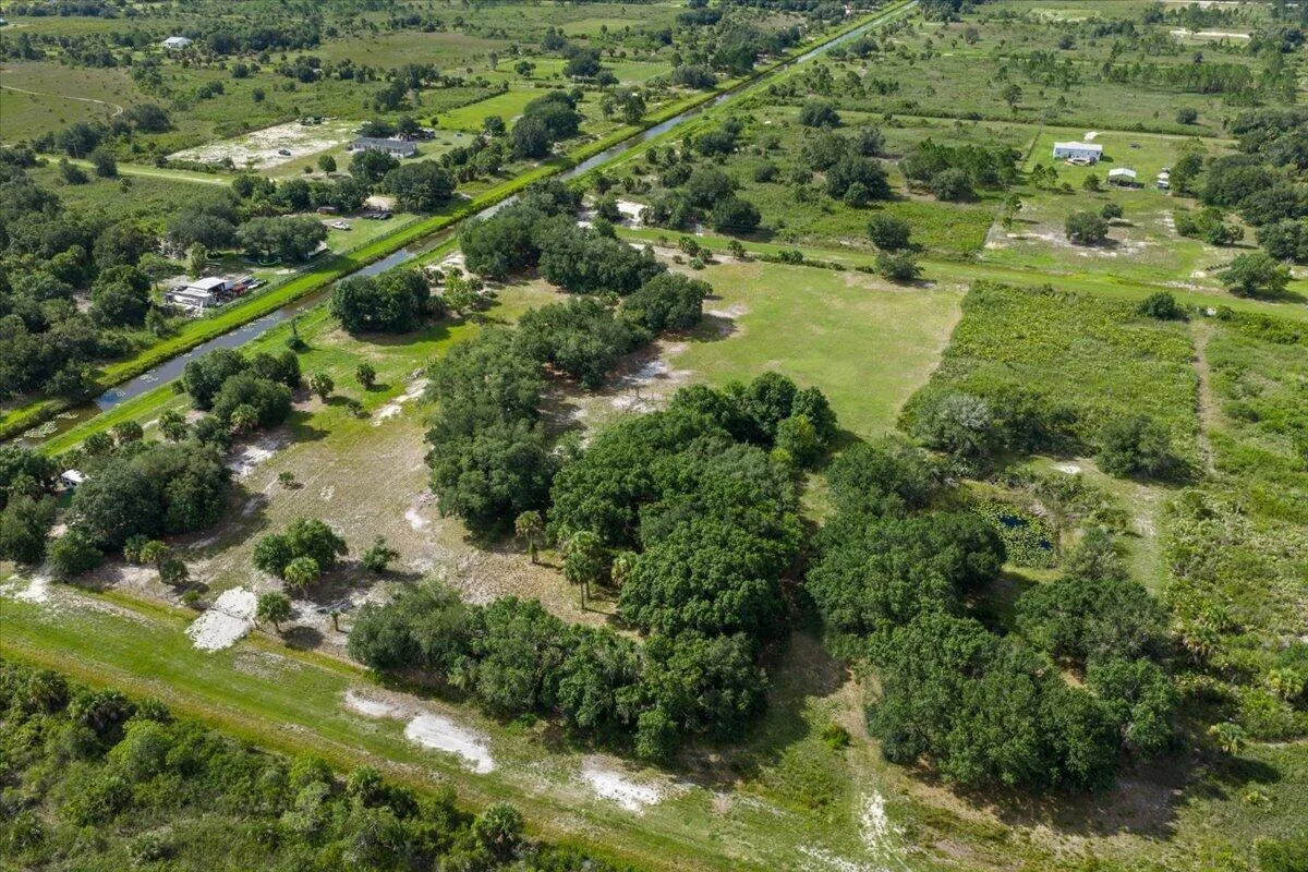15320 NW 282nd Street, Okeechobee, FL 34972 photo 10