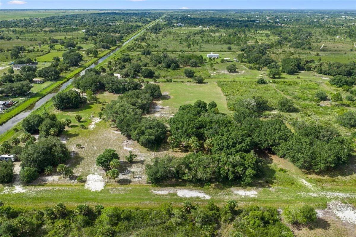 15320 NW 282nd Street, Okeechobee, FL 34972 photo 9
