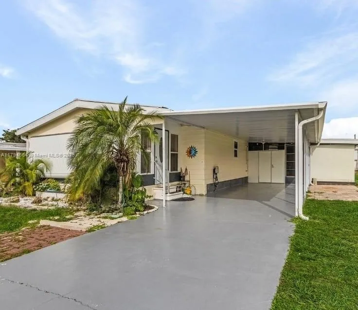 315 Shrub Lane S. North Fort Myers, Fort Myers, FL 33917
