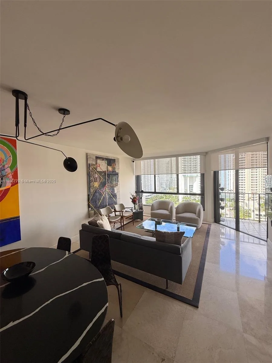 520 Brickell Key Dr # A1910, Miami, FL 33131
