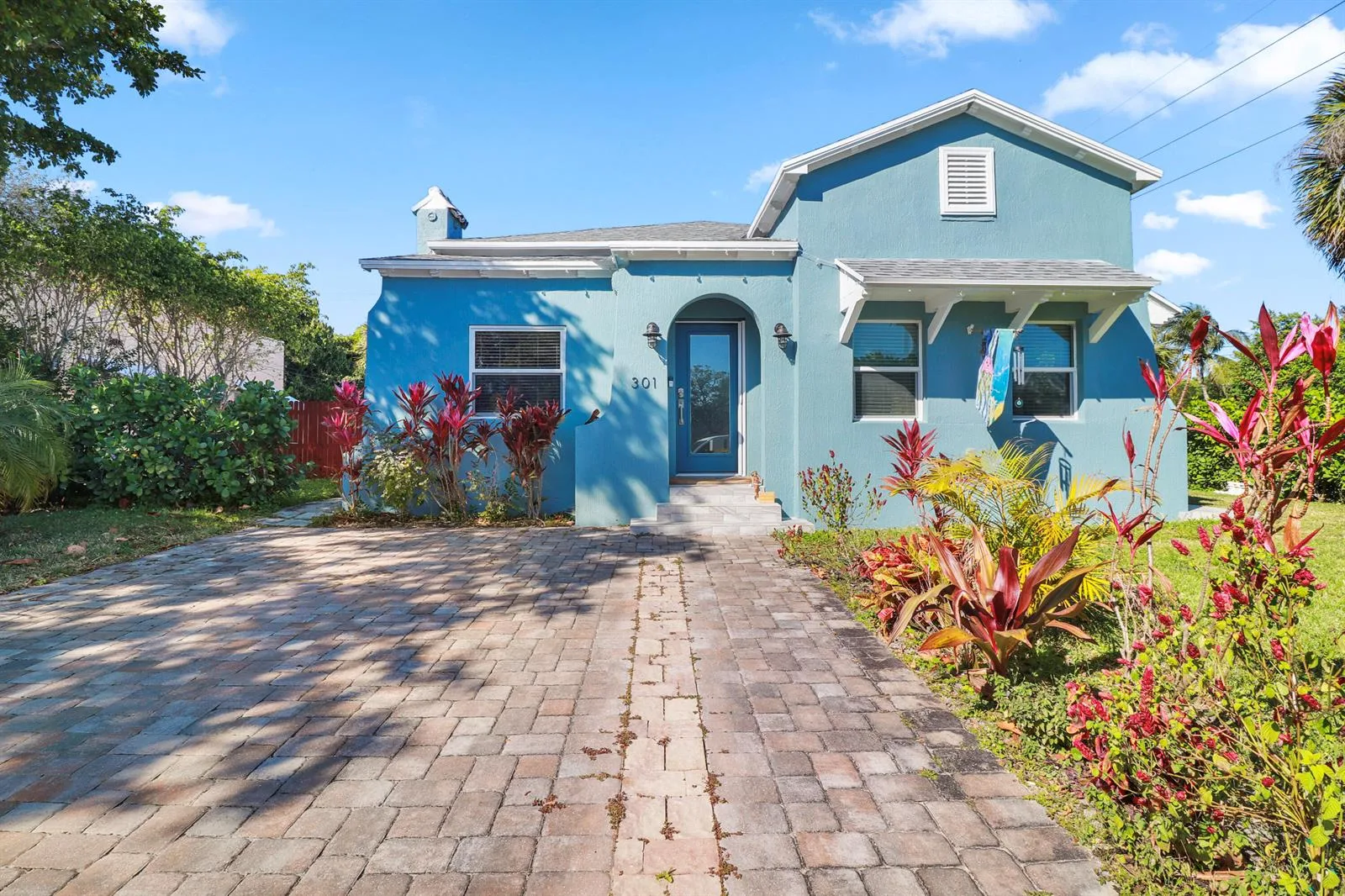 301 Hawthorne Drive, Lake Park, FL 33403