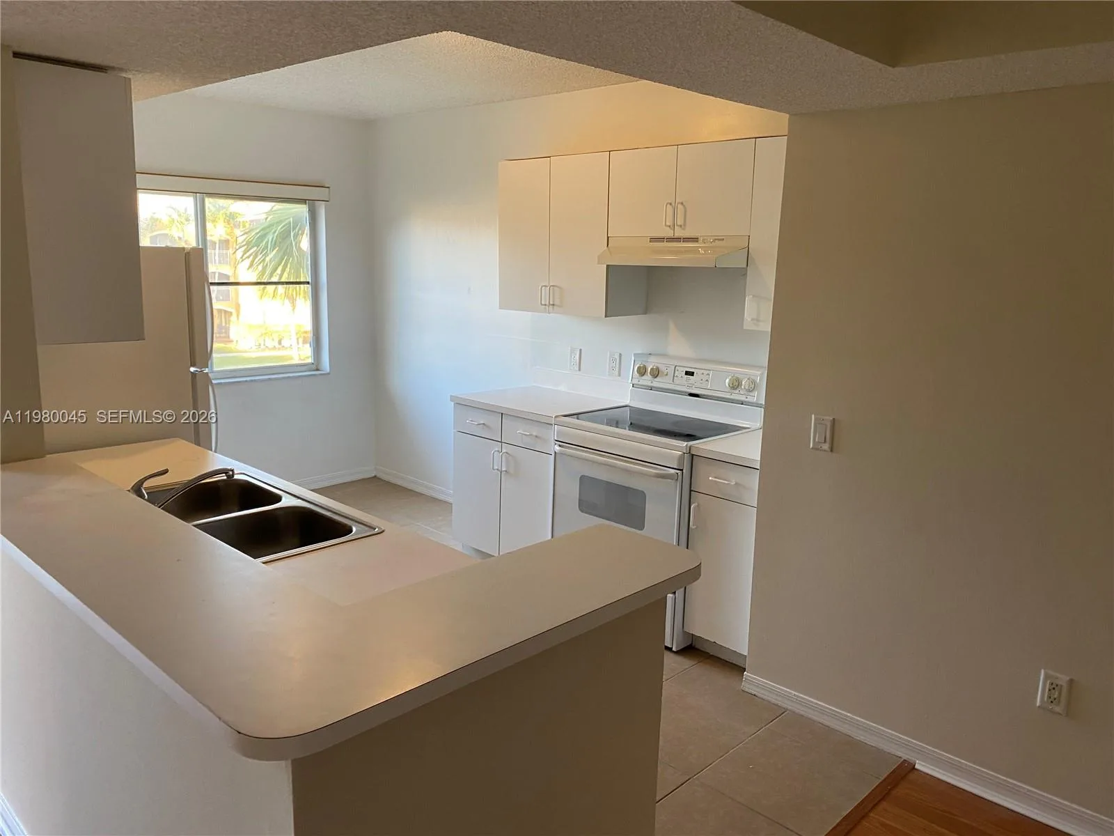 9645 NW 1ST CT # 1-302, Pembroke Pines, FL 33024 photo 9