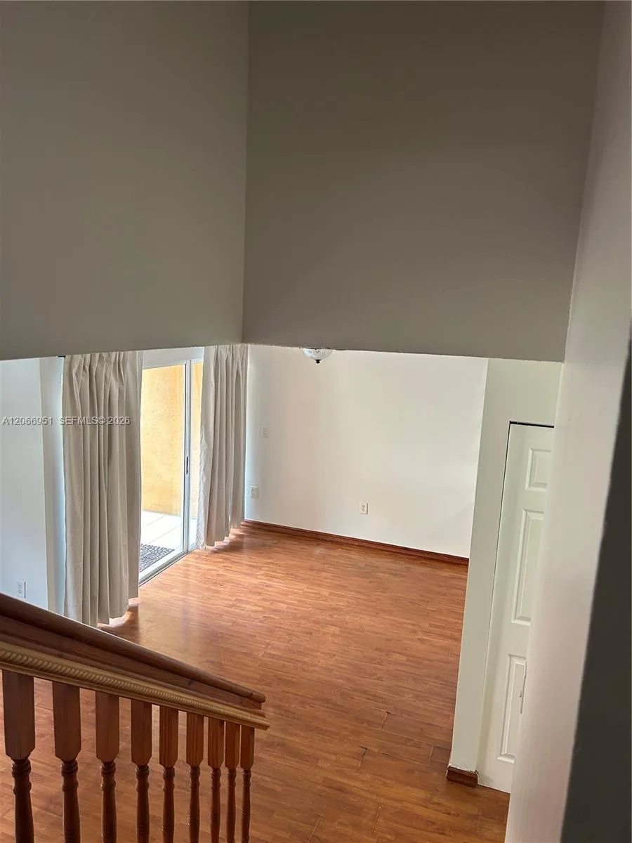 6245 KENDALE LAKES CR # 215, Miami, FL 33183 photo 11