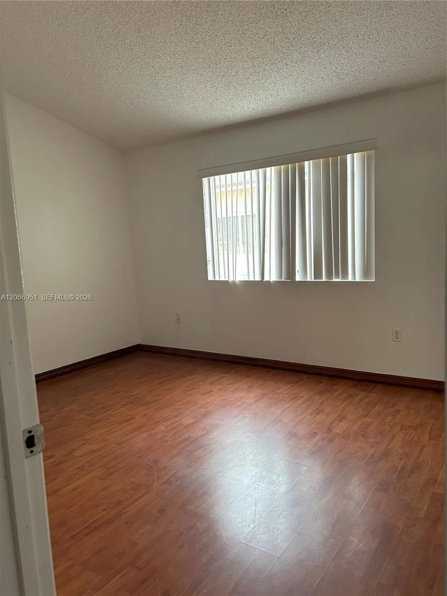 6245 KENDALE LAKES CR # 215, Miami, FL 33183 photo 12