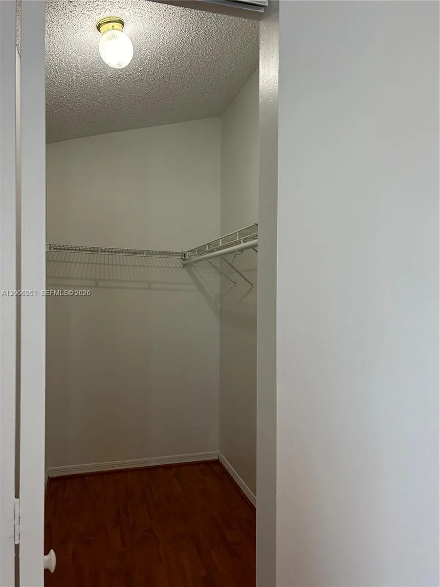 6245 KENDALE LAKES CR # 215, Miami, FL 33183 photo 13