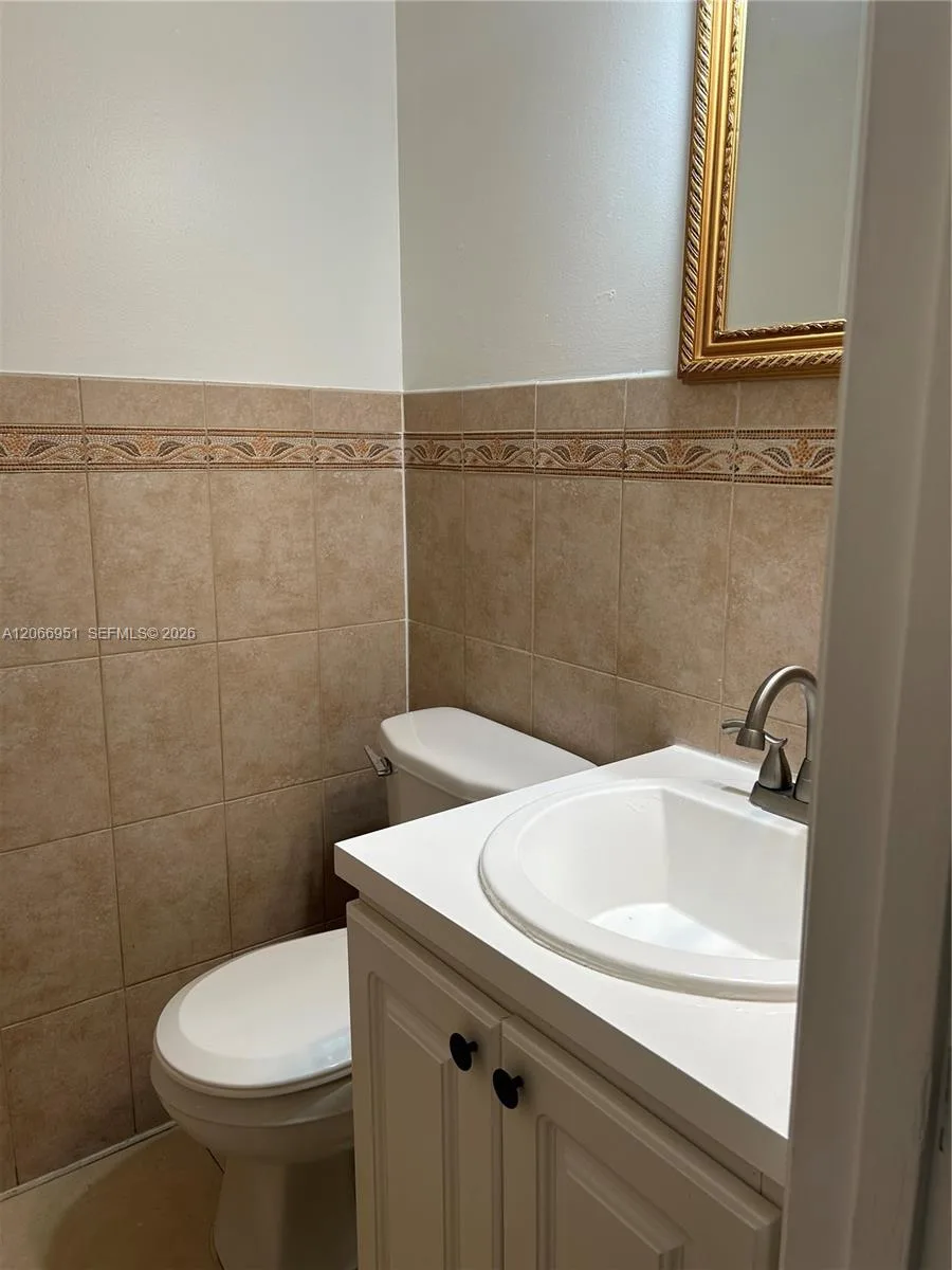 6245 KENDALE LAKES CR # 215, Miami, FL 33183 photo 8