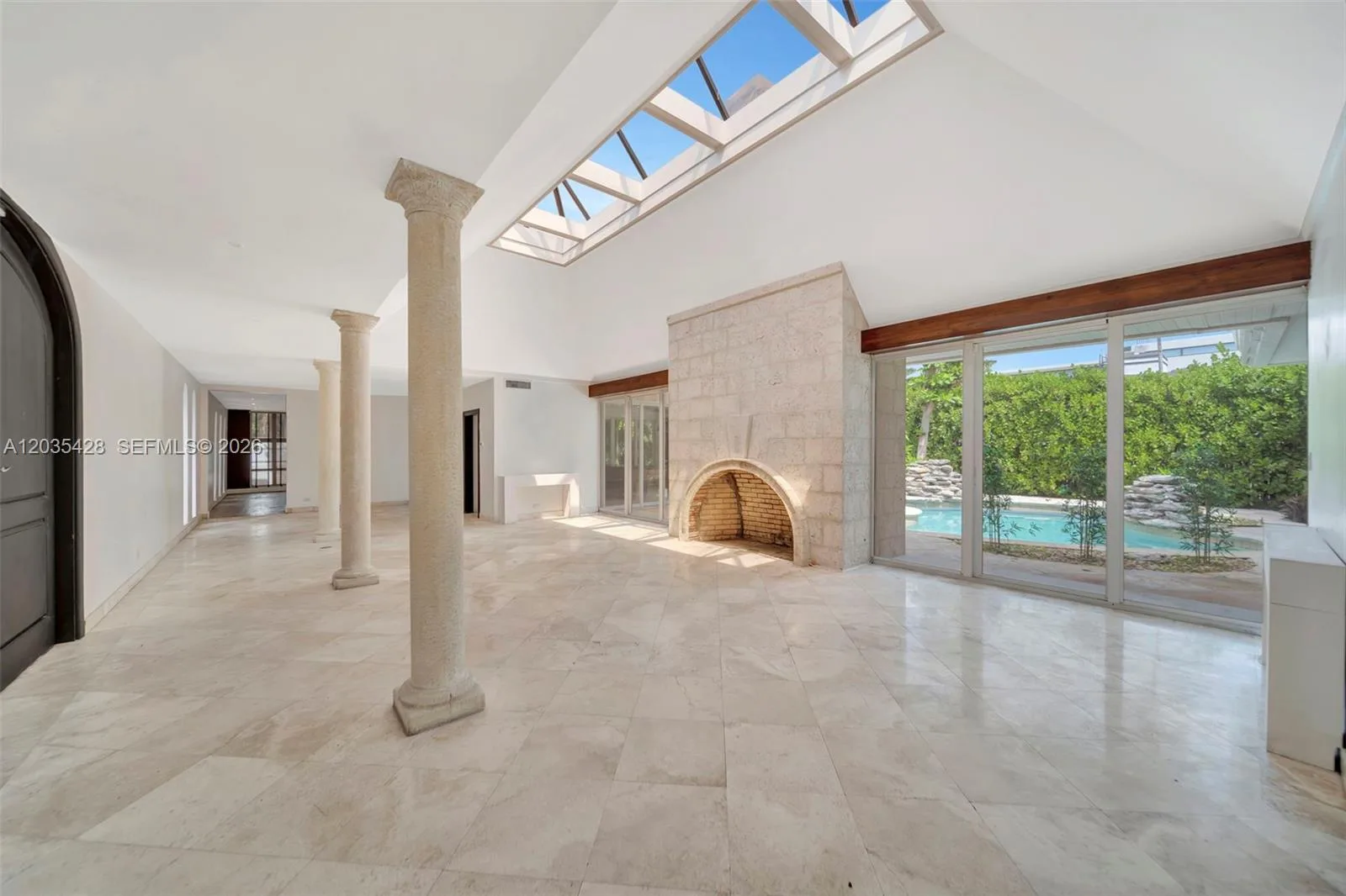 111 S Hibiscus Dr, Miami Beach, FL 33139