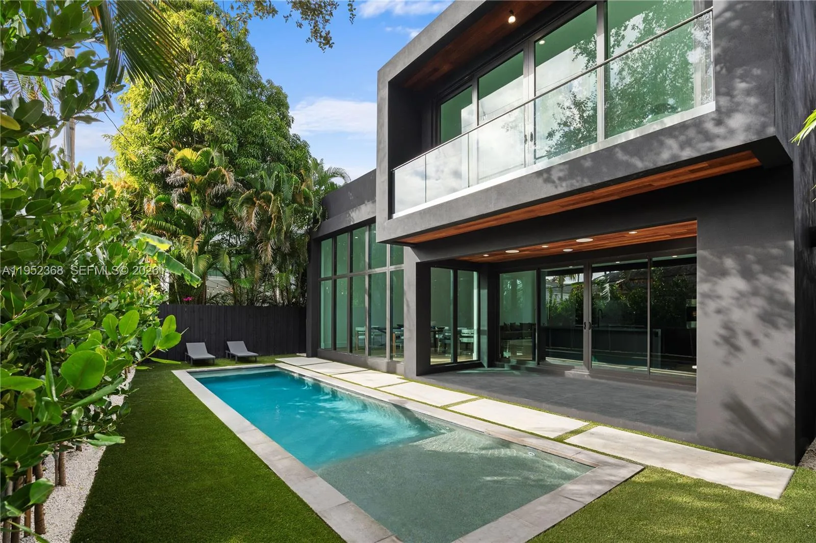 30 NE 50th St, Miami, FL 33137 photo 2