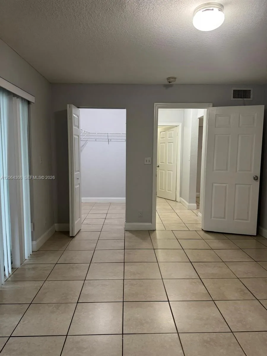 4271 NW 5th St # 118, Plantation, FL 33317 photo 3