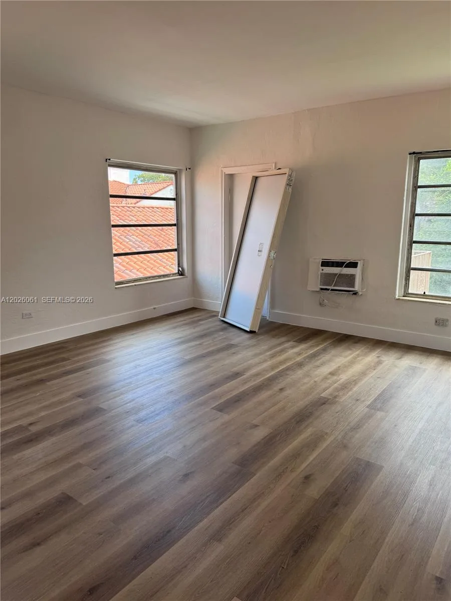 825 Alton Road # 8, Miami Beach, FL 33139 photo 3