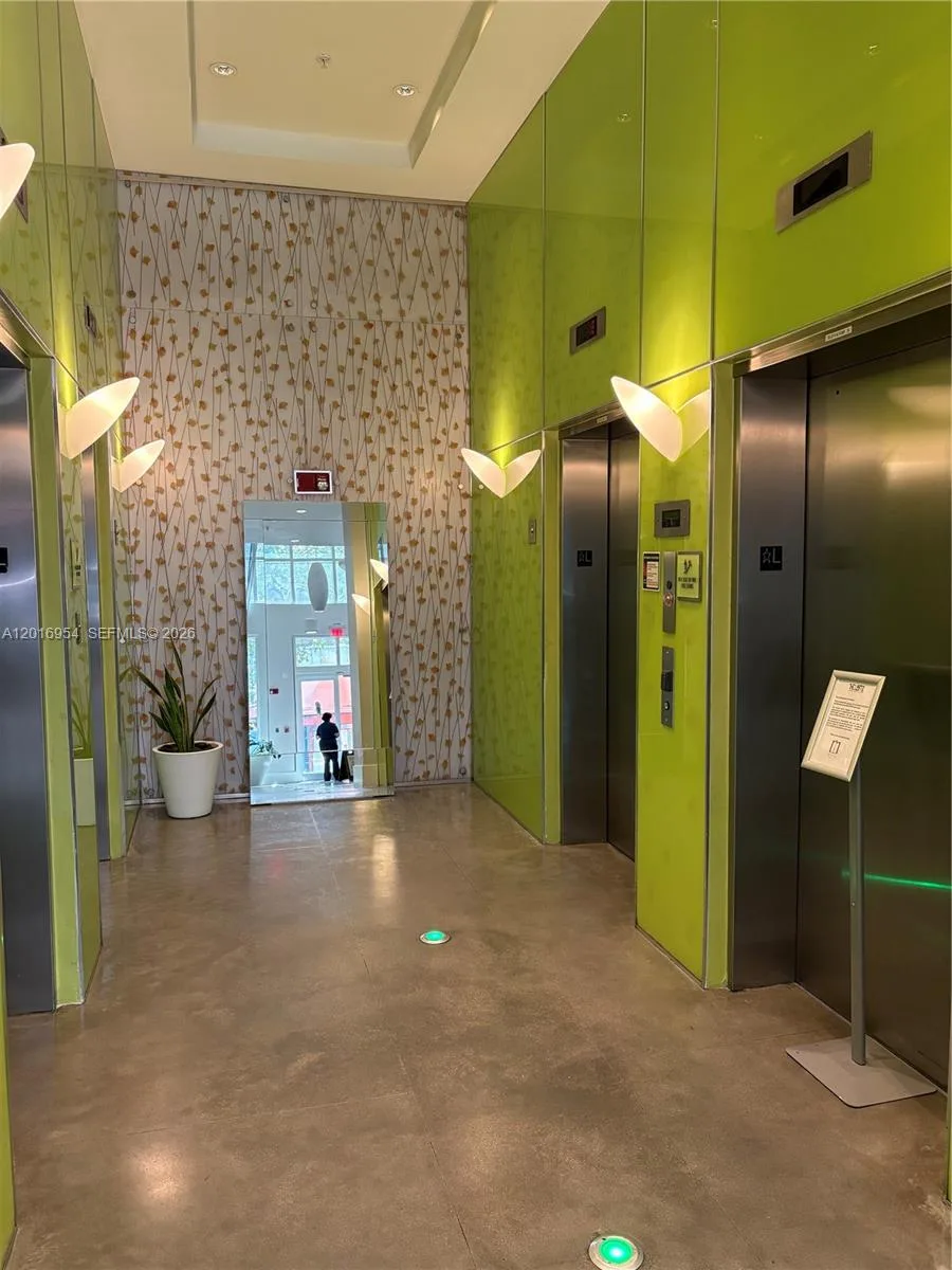 133 NE 2nd Ave # 210, Miami, FL 33132