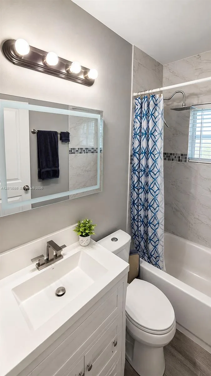 4017 SW 20th St, West Park, FL 33023 photo 6
