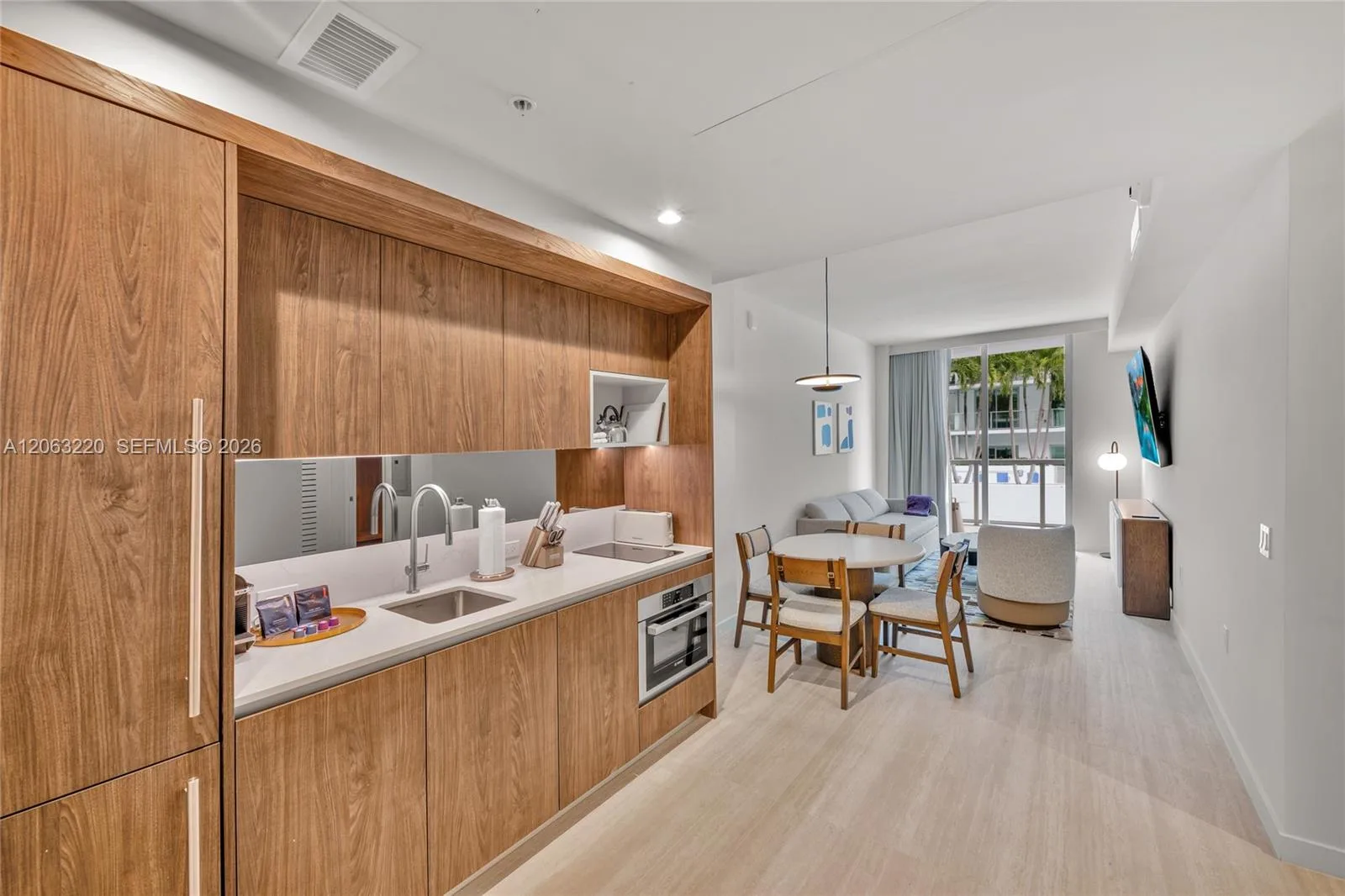 1611 SW 2nd Ave # 414, Miami, FL 33129