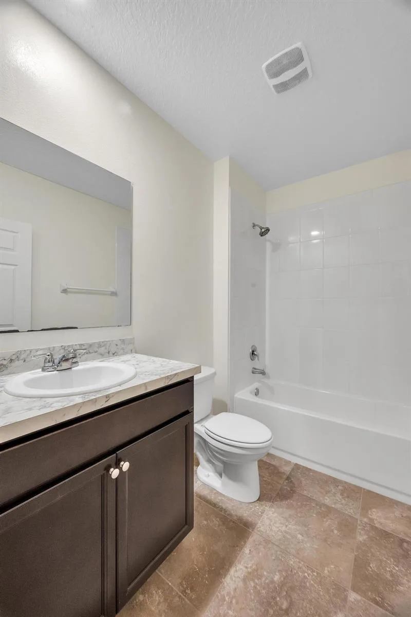 2538 SE Rock Springs Drive, Port St. Lucie, FL 34952 photo 5