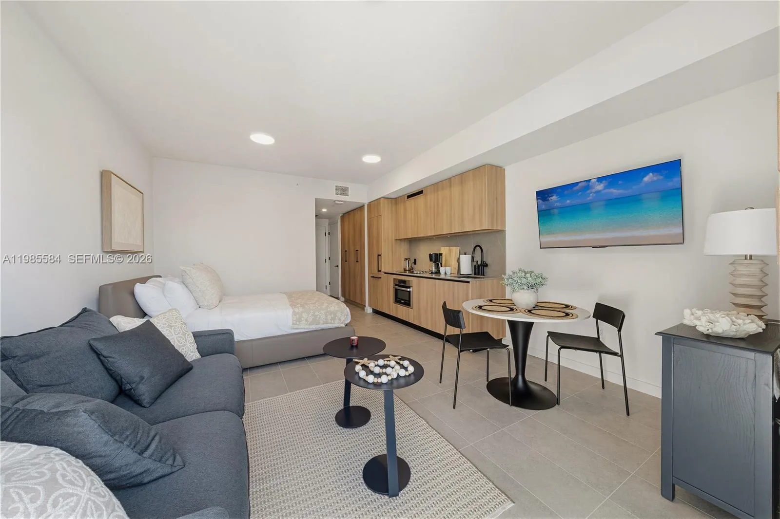 121 NE 5th # 2604, Miami, FL 33132 photo 11