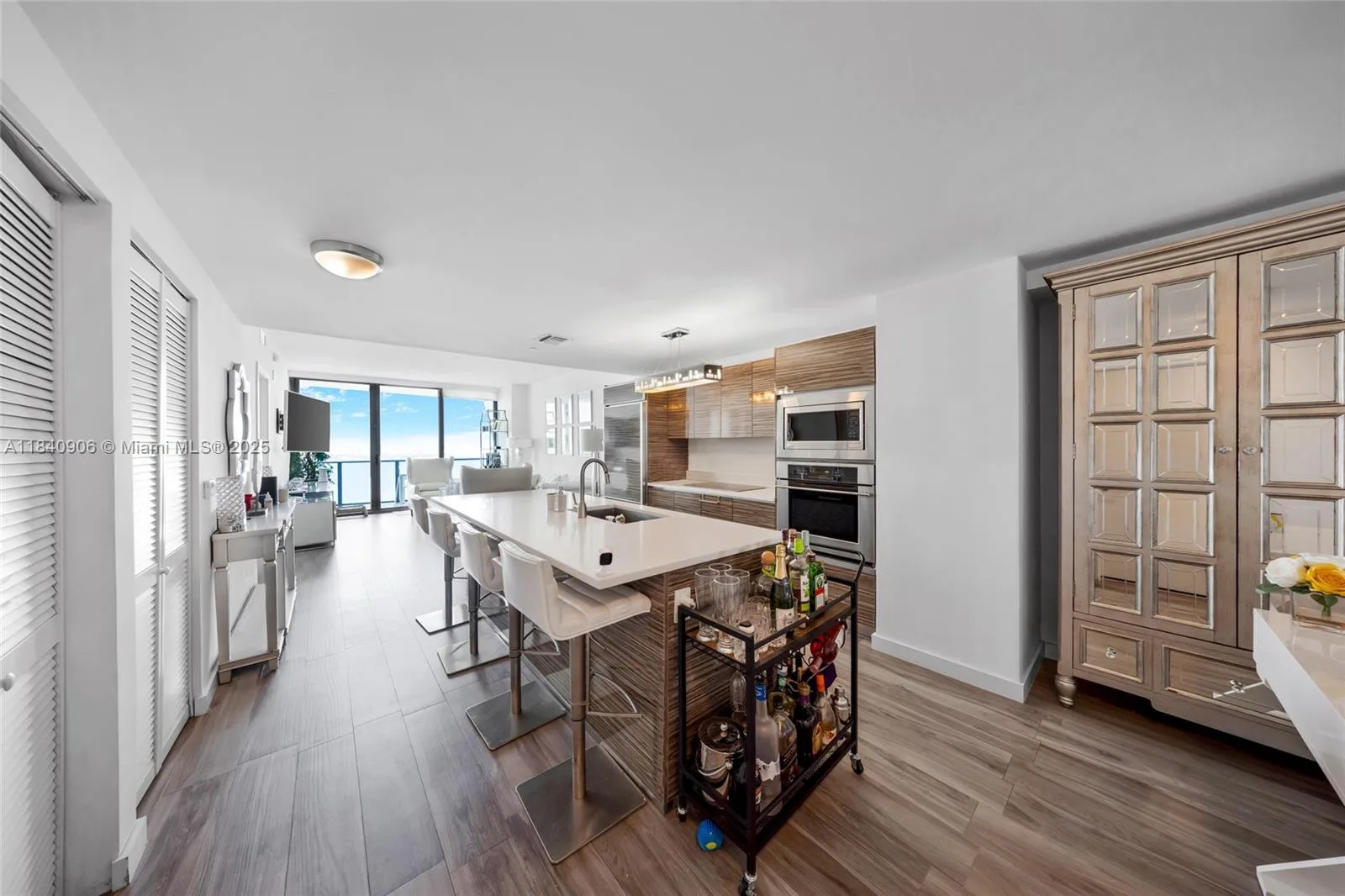 460 NE 28th St # 3905, Miami, FL 33137 photo 12