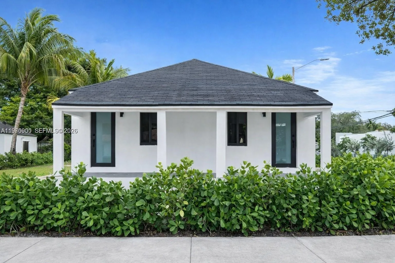 6905 NW 4th Ct, Miami, FL 33150