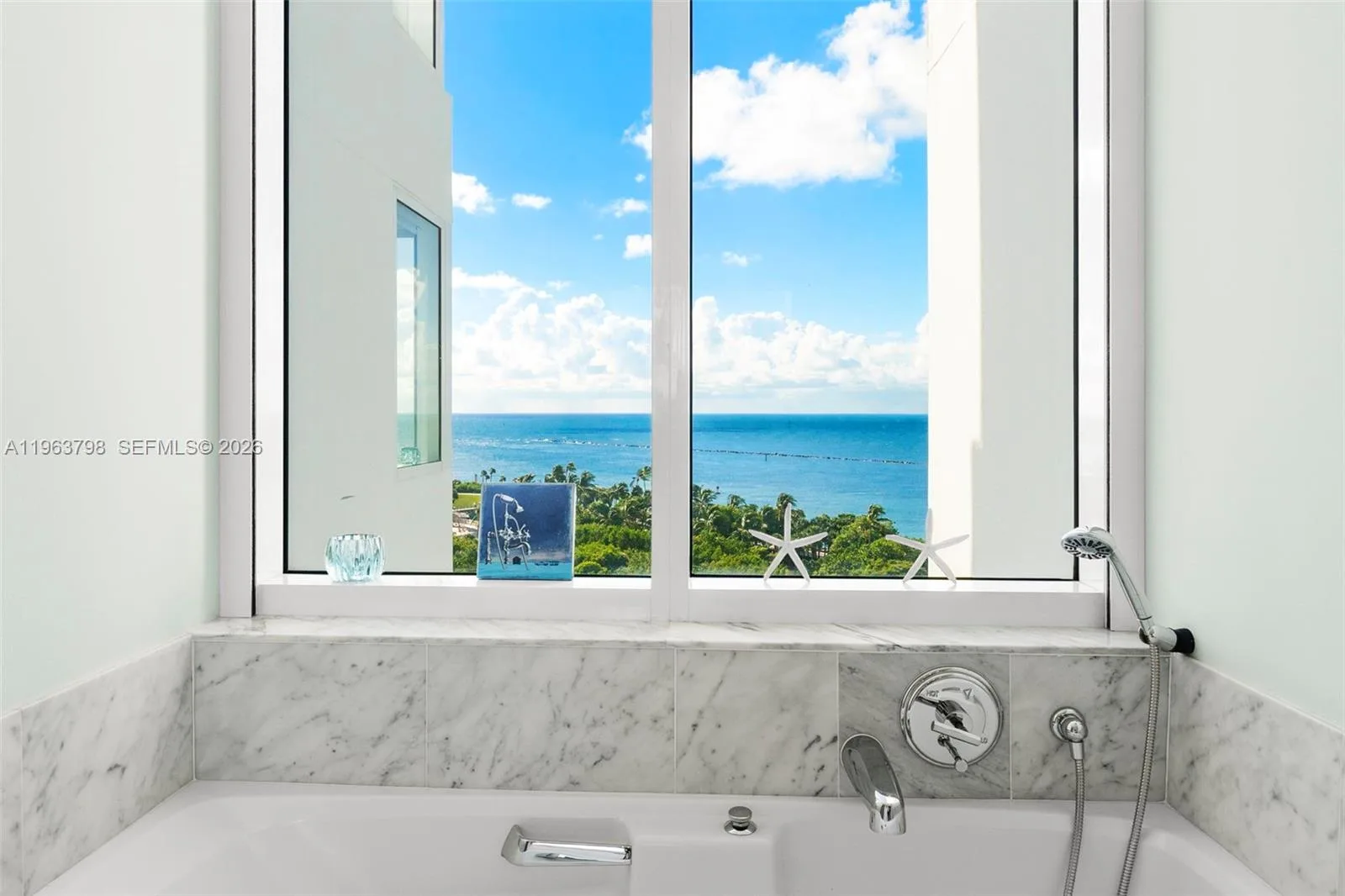 400 S Pointe Dr # 1104, Miami Beach, FL 33139 photo 10