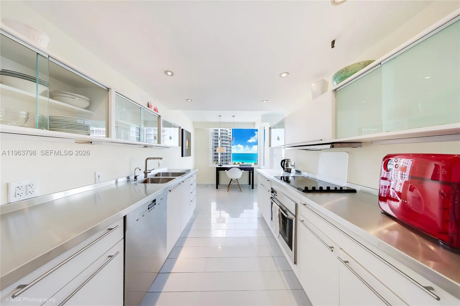 400 S Pointe Dr # 1104, Miami Beach, FL 33139 photo 4